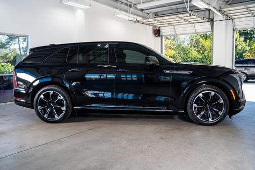 2025 Cadillac Escalade IQ Sport 2