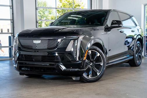 2025 Cadillac Escalade IQ Sport 2