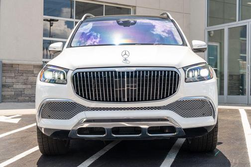 White 2023 Mercedes-Benz Maybach GLS 600 4MATIC
