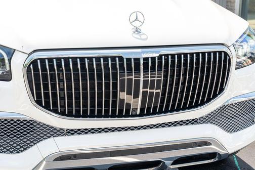 White 2023 Mercedes-Benz Maybach GLS 600 4MATIC