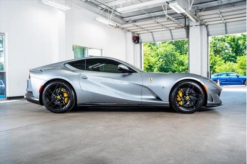 2018 Ferrari 812 Superfast Base