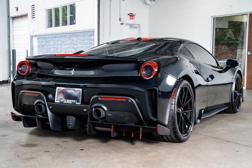 2020 Ferrari 488 Pista Base