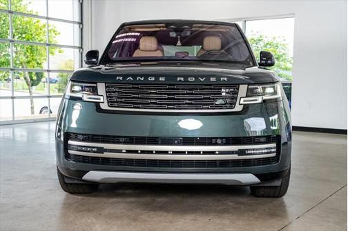 2023 Land Rover Range Rover P530 SE