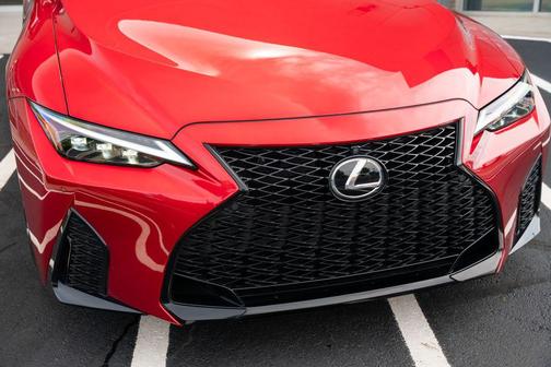 Infrared 2023 Lexus IS 350 Base