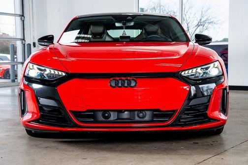 2024 Audi RS e-tron GT quattro