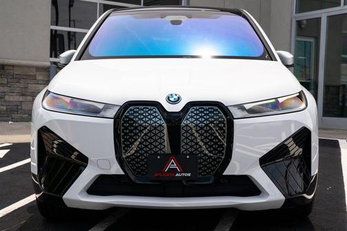 Alpine White 2024 BMW iX xDrive50