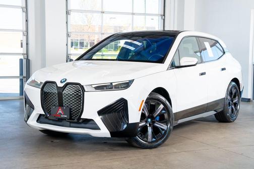 Alpine White 2024 BMW iX xDrive50