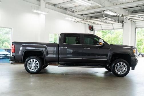2016 GMC Sierra 2500 Denali
