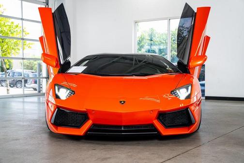 2014 Lamborghini Aventador