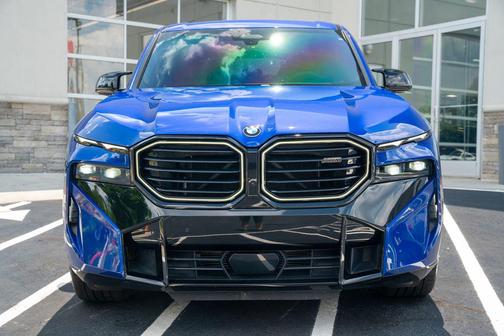 Marina Bay Blue Metallic 2025 BMW XM Base