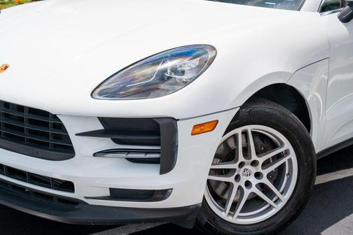 White 2021 Porsche Macan Macan