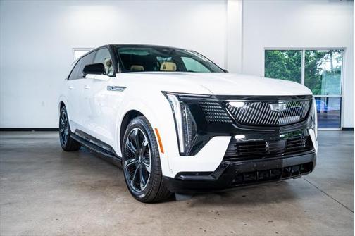 2025 Cadillac Escalade IQ Sport 2