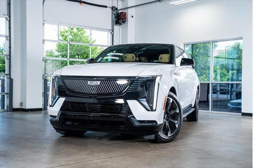 2025 Cadillac Escalade IQ Sport 2