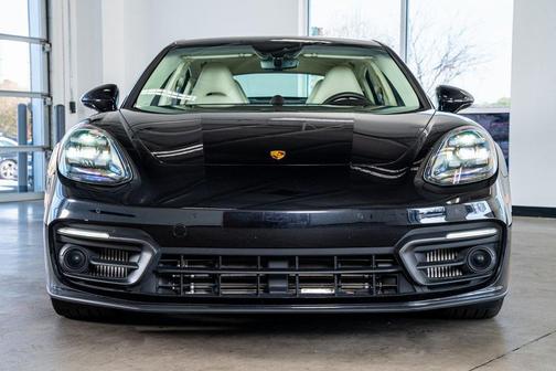 2023 Porsche Panamera Platinum Edition