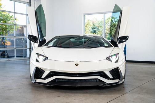 2017 Lamborghini Aventador LP750-4 Superveloce