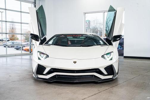 2017 Lamborghini Aventador LP750-4 Superveloce