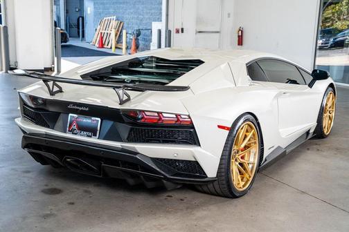 2017 Lamborghini Aventador LP750-4 Superveloce