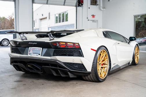 2017 Lamborghini Aventador LP750-4 Superveloce