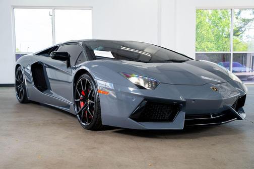 White 2013 Lamborghini Aventador LP700-4