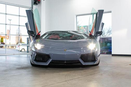 2013 Lamborghini Aventador LP700-4