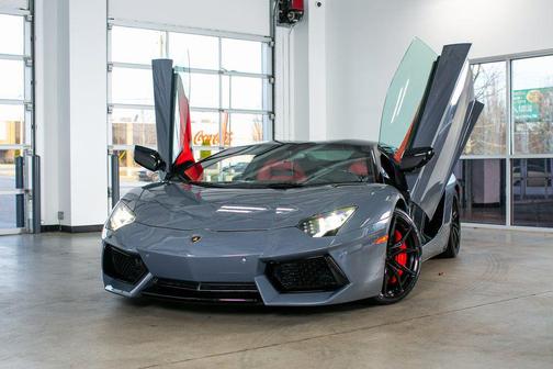 2013 Lamborghini Aventador LP700-4