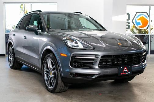 2022 Porsche Cayenne Cayenne