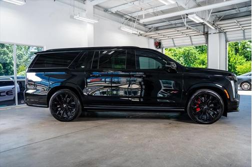 2025 Cadillac Escalade ESV V-Series