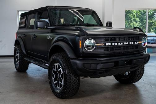 2022 Ford Bronco Base