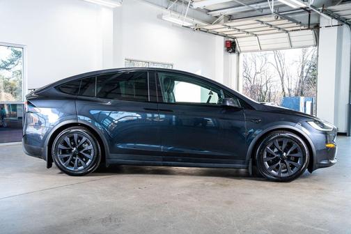 2024 Tesla Model X Long Range