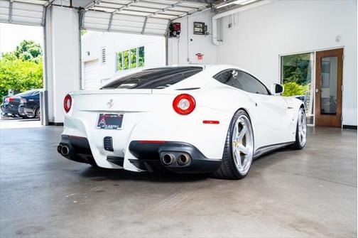 2015 Ferrari F12berlinetta Base