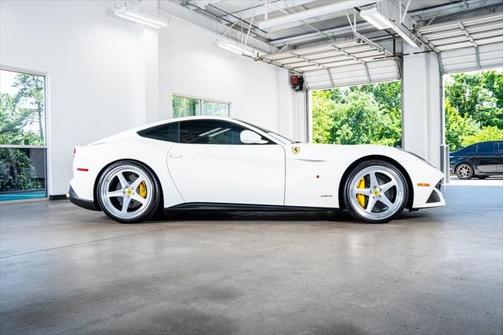 2015 Ferrari F12berlinetta Base