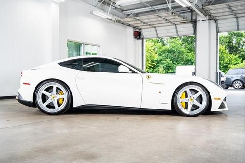 2015 Ferrari F12berlinetta Base