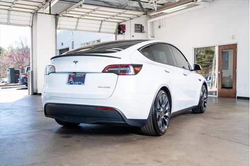 2024 Tesla Model Y Performance Dual Motor All-Wheel Drive