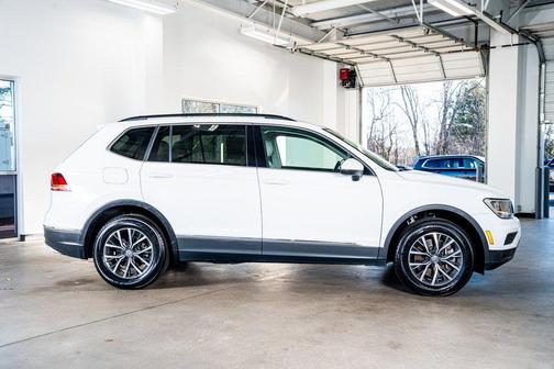 Pure White 2020 Volkswagen Tiguan 2.0T SE 4MOTION
