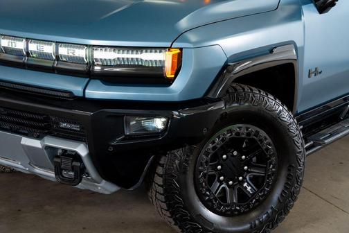 Neptune Blue Matte 2024 GMC HUMMER EV SUV 3X