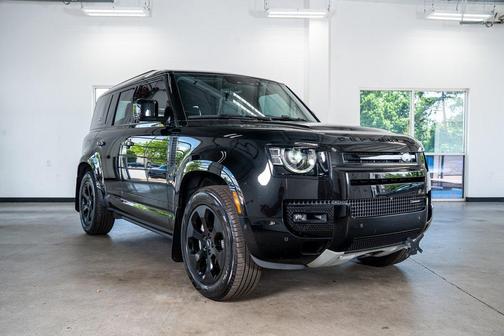 2023 Land Rover Defender 110 X-Dynamic SE