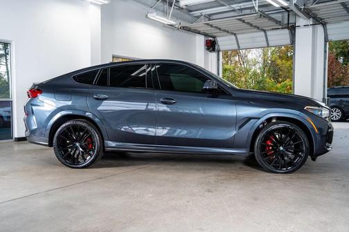2022 BMW X6 xDrive40i