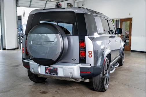 2020 Land Rover Defender 110 HSE