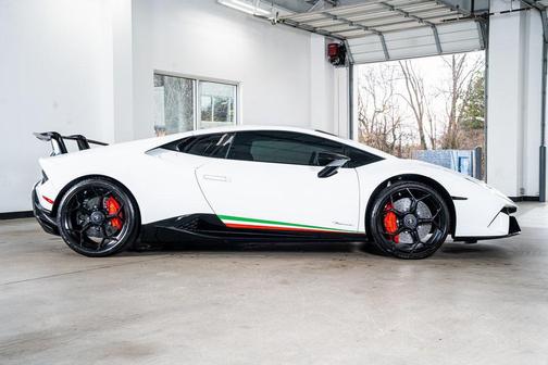 2018 Lamborghini Huracan Performante