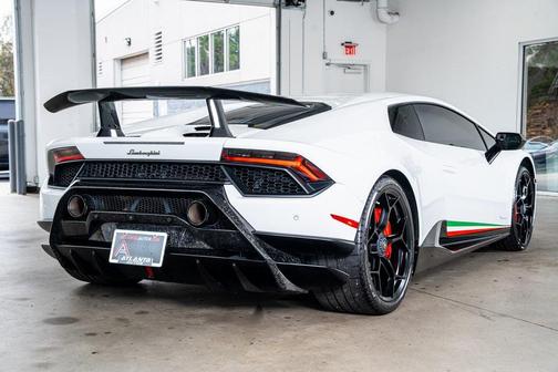 2018 Lamborghini Huracan Performante