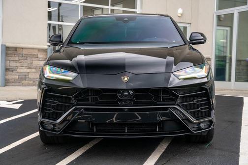 Nero Noctis 2020 Lamborghini Urus Base