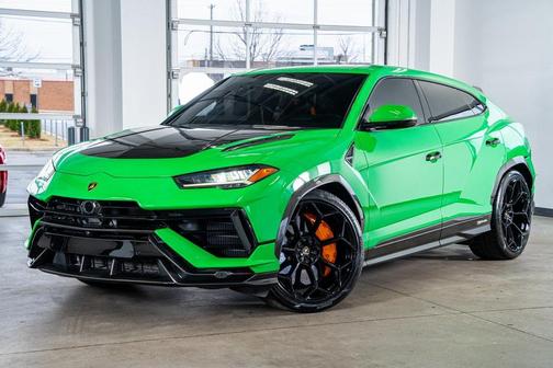 2023 Lamborghini Urus Performante