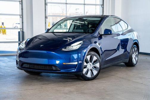 2023 Tesla Model Y Long Range Dual Motor All-Wheel Drive