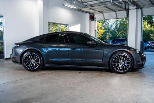 2021 Porsche Taycan Base