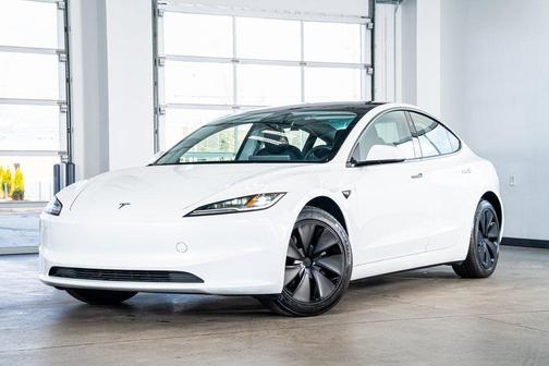 2025 Tesla Model 3 Long Range