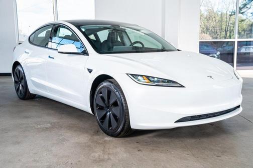 2025 Tesla Model 3 Long Range