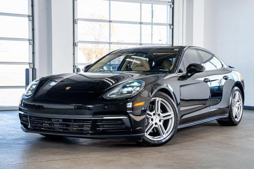 2019 Porsche Panamera 4