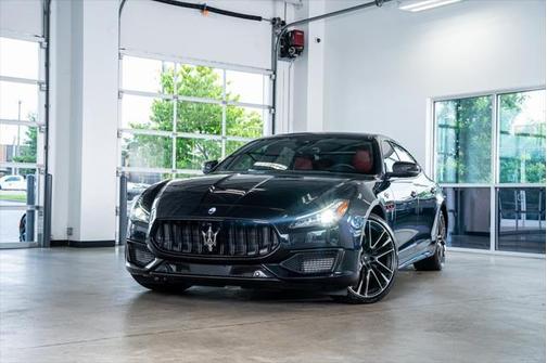 2023 Maserati Quattroporte Trofeo
