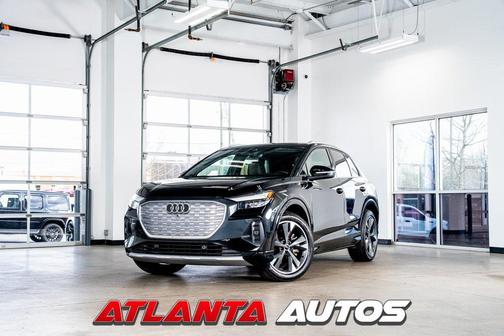 2022 Audi e-tron Premium Plus