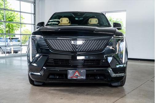 2025 Cadillac Escalade IQ Sport 2